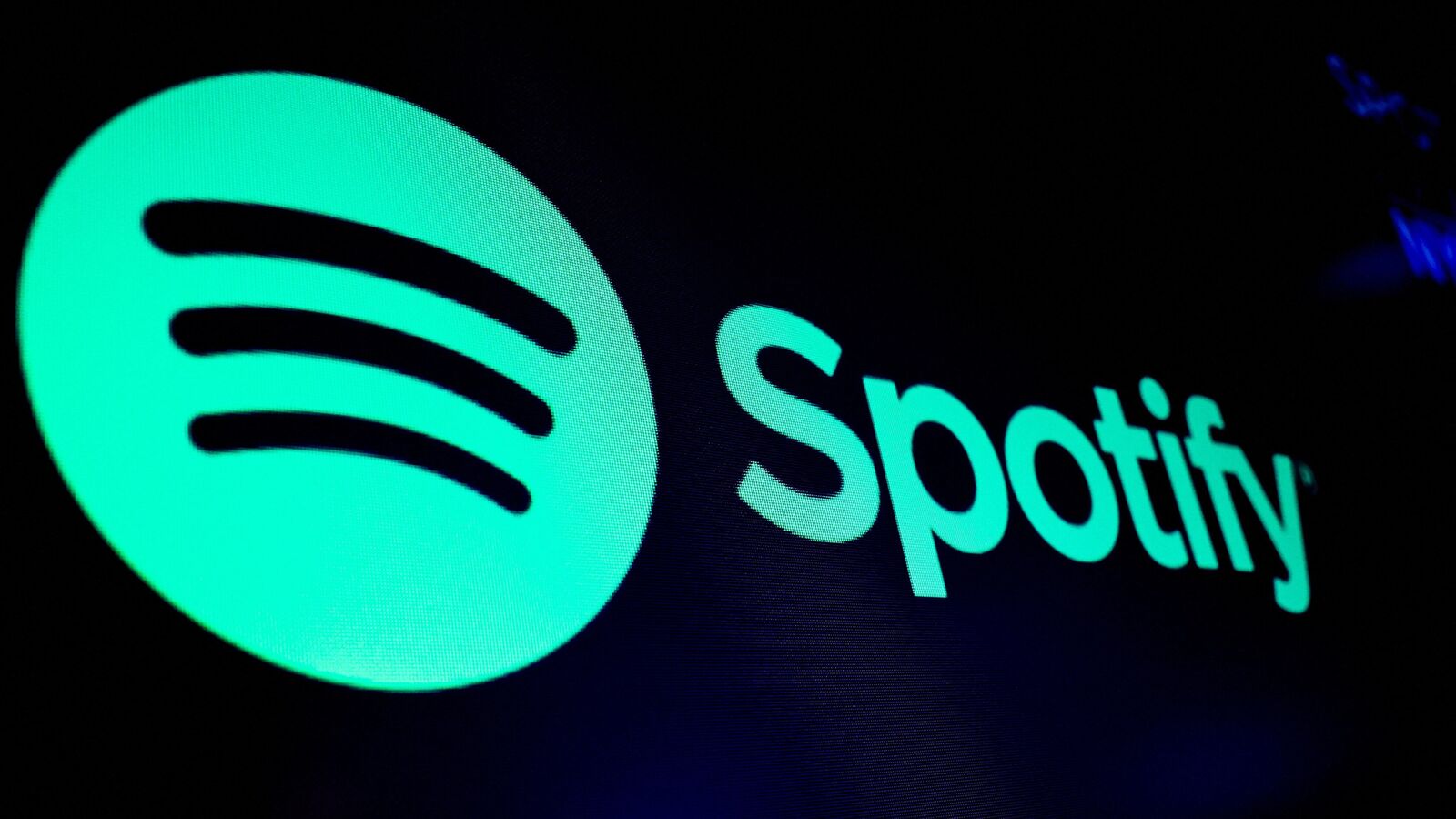 Apple's new EU App Store changes are 'vague and misleading', says Spotify CEO